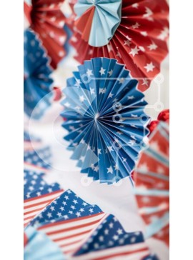 Intra Συλλεκτικό Ξύλινο Παζλ Plywood  4mm - Patriotic Paper Fans για τους εορτασμούς της 4ης Ιουλίου Σε Ξύλινο Κουτί - Διαστάσεις Puzzle: 10x10 cm – 25 κομμάτια