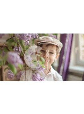 Intra Συλλεκτικό Ξύλινο Παζλ Plywood  4mm - Νεαρό αγόρι με μωβ λιλά λουλούδια Σε Ξύλινο Κουτί - Διαστάσεις Puzzle: 10x10 cm – 25 κομμάτια