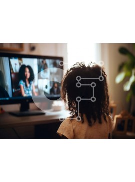 Intra Συλλεκτικό Ξύλινο Παζλ Plywood  4mm - Νεαρό κορίτσι σε βιντεοκλήση Σε Ξύλινο Κουτί - Διαστάσεις Puzzle: 10x10 cm – 25 κομμάτια