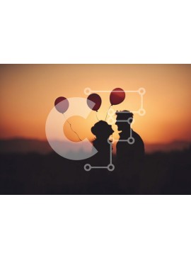 Intra Συλλεκτικό Ξύλινο Παζλ Plywood  4mm - Σιλουέτα ενός άνδρα και μιας γυναίκας που κρατούν κόκκινα μπαλόνια στο ηλιοβασίλεμα Σε Ξύλινο Κουτί - Διαστάσεις Puzzle: 10x10 cm – 25 κομμάτια