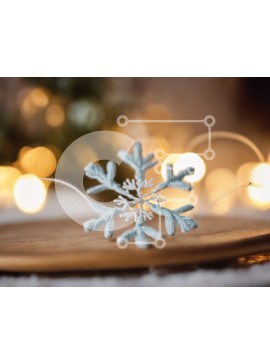 Intra Συλλεκτικό Ξύλινο Παζλ Plywood  4mm - Νιφάδα χιονιού σε ξύλινο πιάτο με χριστουγεννιάτικα στολίδια Σε Ξύλινο Κουτί - Διαστάσεις Puzzle: 10x10 cm – 25 κομμάτια