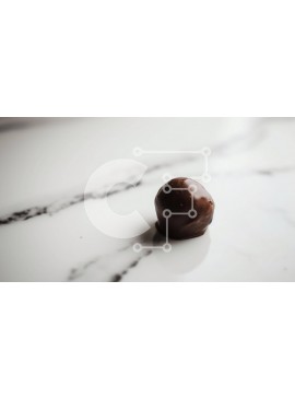 Σετ των 2 Intra Συλλεκτικό Ξύλινο Παζλ Plywood  4mm - Σοκολατένιο αυγό σε μαρμάρινο τραπέζι Σε Ξύλινο Κουτί - Διαστάσεις: 10x10 cm – 25 κομμάτια