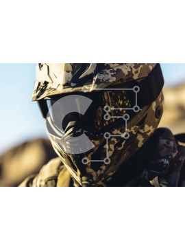 Intra Συλλεκτικό Ξύλινο Παζλ Plywood  4mm - Άνθρωπος με γυαλιά αεροπόρου και κράνος παραλλαγής στην έρημο Σε Ξύλινο Κουτί - Διαστάσεις Puzzle: 10x10 cm – 25 κομμάτια