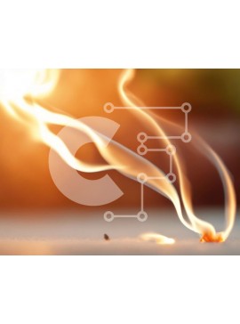 Intra Συλλεκτικό Ξύλινο Παζλ Plywood  4mm - Κοντινό πλάνο μιας πορτοκαλί φλόγας σε ένα τραπέζι Σε Ξύλινο Κουτί - Διαστάσεις Puzzle: 10x10 cm – 25 κομμάτια