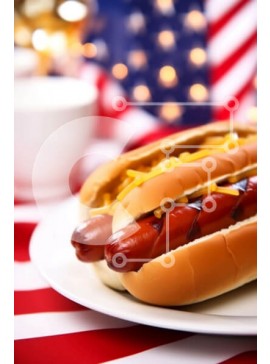 Σετ των 2 Intra Συλλεκτικό Ξύλινο Παζλ Plywood  4mm - Γιορτή 4ης Ιουλίου με χοτ ντογκ και αμερικανική σημαία Σε Ξύλινο Κουτί - Διαστάσεις: 10x10 cm – 25 κομμάτια