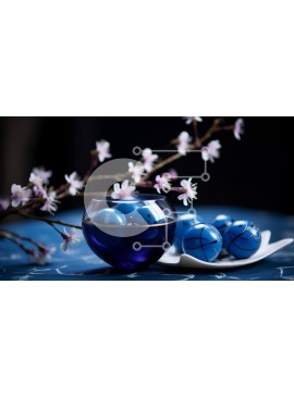 Intra Συλλεκτικό Ξύλινο Παζλ Plywood  4mm - Στολισμός Πασχαλινών Τραπεζιών με Μπλε Αυγά και Άνθη Κερασιάς Σε Ξύλινο Κουτί - Διαστάσεις Puzzle: 10x10 cm – 25 κομμάτια