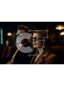 Intra Συλλεκτικό Ξύλινο Παζλ Plywood  4mm - Cool ζευγάρι με γυαλιά ηλίου βλέποντας ταινία στο θέατρο Σε Ξύλινο Κουτί - Διαστάσεις Puzzle: 10x10 cm – 25 κομμάτια