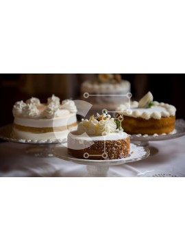 Σετ των 2 Intra Συλλεκτικό Ξύλινο Παζλ Plywood  4mm - Νόστιμα κέικ σε σταντ για κέικ με λευκό και σοκολατένιο πάγωμα Σε Ξύλινο Κουτί - Διαστάσεις: 10x10 cm – 25 κομμάτια