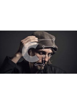 Intra Συλλεκτικό Ξύλινο Παζλ Plywood  4mm - Πορτρέτο ενός σοβαρού άνδρα με μαύρο σακάκι και γκρι μπουφάν Σε Ξύλινο Κουτί - Διαστάσεις Puzzle: 10x10 cm – 25 κομμάτια