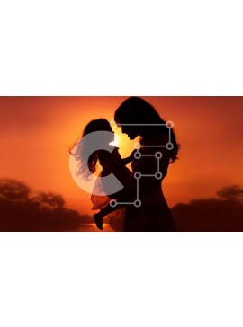 Intra Συλλεκτικό Ξύλινο Παζλ Plywood  4mm - Σιλουέτα μητέρας και παιδιού στο ηλιοβασίλεμα Σε Ξύλινο Κουτί - Διαστάσεις Puzzle: 10x10 cm – 25 κομμάτια