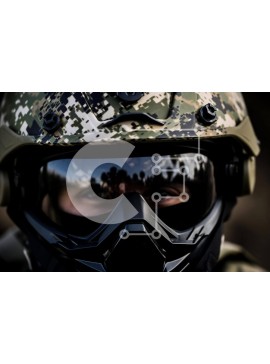 Intra Συλλεκτικό Ξύλινο Παζλ Plywood  4mm - Άνδρας με χακί καμουφλάζ με κράνος και γυαλιά τύπου στρατού Σε Ξύλινο Κουτί - Διαστάσεις Puzzle: 10x10 cm – 25 κομμάτια