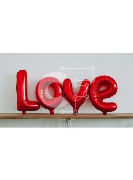 Intra Συλλεκτικό Ξύλινο Παζλ Plywood  4mm - Κόκκινα μπαλόνια αγάπης στο ξύλινο ράφι Σε Ξύλινο Κουτί - Διαστάσεις Puzzle: 10x10 cm – 25 κομμάτια