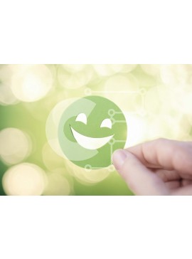 Intra Συλλεκτικό Ξύλινο Παζλ Plywood  4mm - Χέρι που κρατά μια αποκοπή χαρτιού χαμογελαστό πρόσωπο Σε Ξύλινο Κουτί - Διαστάσεις Puzzle: 10x10 cm – 25 κομμάτια