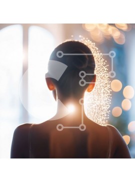 Intra Συλλεκτικό Ξύλινο Παζλ Plywood  4mm - Γυναίκα που διαλογίζεται σε κομψά διακοσμημένο δωμάτιο Σε Ξύλινο Κουτί - Διαστάσεις Puzzle: 10x10 cm – 25 κομμάτια