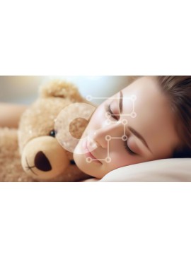 Intra Συλλεκτικό Ξύλινο Παζλ Plywood  4mm - Νεαρή γυναίκα που κοιμάται στο κρεβάτι με το αρκουδάκι Σε Ξύλινο Κουτί - Διαστάσεις Puzzle: 10x10 cm – 25 κομμάτια