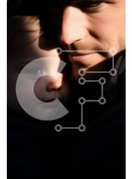 Intra Συλλεκτικό Ξύλινο Παζλ Plywood  4mm - Πατέρας που κρατά το βρέφος με το χαρούμενο χαμόγελο Σε Ξύλινο Κουτί - Διαστάσεις Puzzle: 10x10 cm – 25 κομμάτια