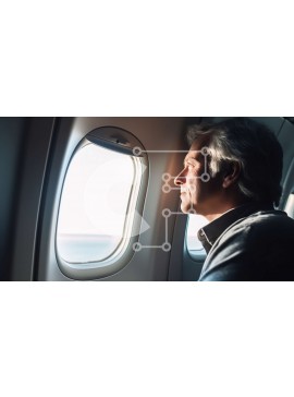 Intra Συλλεκτικό Ξύλινο Παζλ Plywood  4mm - Σοβαρός ηλικιωμένος στο αεροπλάνο που κοιτάζει έξω από το παράθυρο Σε Ξύλινο Κουτί - Διαστάσεις Puzzle: 10x10 cm – 25 κομμάτια