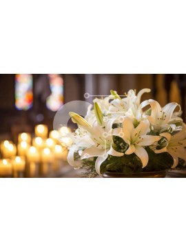 Intra Συλλεκτικό Ξύλινο Παζλ Plywood  4mm - Χρυσό βάζο με λευκούς κρίνους και αναμμένα κεριά στην εκκλησία Σε Ξύλινο Κουτί - Διαστάσεις Puzzle: 10x10 cm – 25 κομμάτια