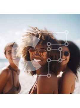 Intra Συλλεκτικό Ξύλινο Παζλ Plywood  4mm - Τρεις γυναίκες που χαμογελούν στην παραλία στα γυαλιά ηλίου Στοκ Φωτογραφία Σε Ξύλινο Κουτί - Διαστάσεις Puzzle: 10x10 cm – 25 κομμάτια