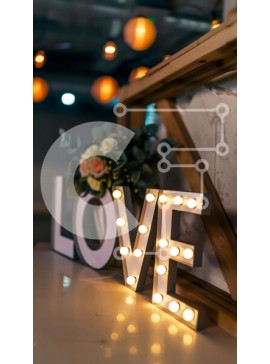 Intra Συλλεκτικό Ξύλινο Παζλ Plywood  4mm - Φωτισμένα ερωτικά γράμματα με λουλούδια και φώτα Σε Ξύλινο Κουτί - Διαστάσεις Puzzle: 10x10 cm – 25 κομμάτια