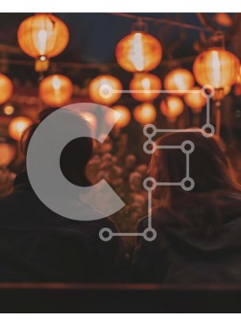 Intra Συλλεκτικό Ξύλινο Παζλ Plywood  4mm - Ρομαντικό ζευγάρι στον κήπο με φανάρια και λουλούδια Σε Ξύλινο Κουτί - Διαστάσεις Puzzle: 10x10 cm – 25 κομμάτια