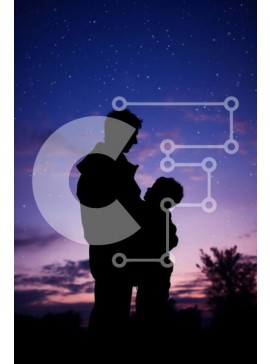 Intra Συλλεκτικό Ξύλινο Παζλ Plywood  4mm - Σιλουέτα ενός άνδρα και ενός παιδιού κάτω από τον έναστρο ουρανό Σε Ξύλινο Κουτί - Διαστάσεις Puzzle: 10x10 cm – 25 κομμάτια