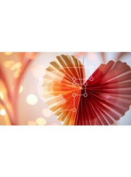 Intra Συλλεκτικό Ξύλινο Παζλ Plywood  4mm - Χάρτινο φανάρι σε σχήμα καρδιάς σε χρώματα κόκκινο, πορτοκαλί και κίτρινο Σε Ξύλινο Κουτί - Διαστάσεις Puzzle: 10x10 cm – 25 κομμάτια