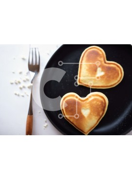 Σετ των 2 Intra Συλλεκτικό Ξύλινο Παζλ Plywood  4mm - Τηγανίτες σε σχήμα καρδιάς σε μαύρο πιάτο Σε Ξύλινο Κουτί - Διαστάσεις: 10x10 cm – 25 κομμάτια