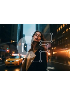 Intra Συλλεκτικό Ξύλινο Παζλ Plywood  4mm - Εκπληκτική εικόνα μιας γυναίκας στην οδό της πόλης στο σούρουπο Σε Ξύλινο Κουτί - Διαστάσεις Puzzle: 10x10 cm – 25 κομμάτια