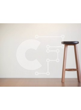 Intra Συλλεκτικό Ξύλινο Παζλ Plywood  4mm - Ξύλινο σκαμπό μπαρ μπροστά από τον άδειο λευκό τοίχο Σε Ξύλινο Κουτί - Διαστάσεις Puzzle: 10x10 cm – 25 κομμάτια