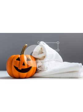 Intra Συλλεκτικό Ξύλινο Παζλ Plywood  4mm - Κολοκύθα αποκριών σε μια στοίβα από λευκές πετσέτες Σε Ξύλινο Κουτί - Διαστάσεις Puzzle: 10x10 cm – 25 κομμάτια