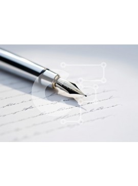 Intra Συλλεκτικό Ξύλινο Παζλ Plywood  4mm - Κοντινό πλάνο ενός στυλό σε χειρόγραφο χαρτί Σε Ξύλινο Κουτί - Διαστάσεις: 10x10 cm – 25 κομμάτια