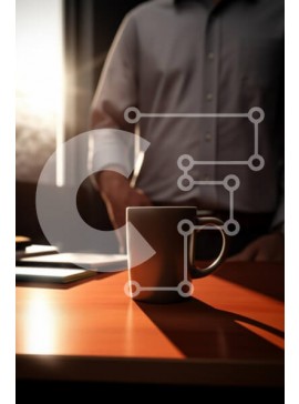 Intra Συλλεκτικό Ξύλινο Παζλ Plywood  4mm - Πρωινός καφές στο γραφείο Σε Ξύλινο Κουτί - Διαστάσεις Puzzle: 10x10 cm – 25 κομμάτια