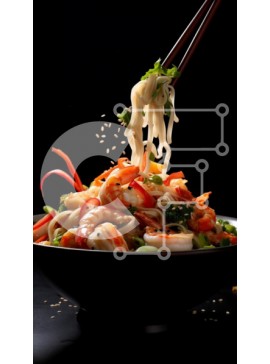 Intra Συλλεκτικό Ξύλινο Παζλ Plywood  4mm - Νόστιμα νουντλς γαρίδας Σε Ξύλινο Κουτί - Διαστάσεις: 10x10 cm – 25 κομμάτια